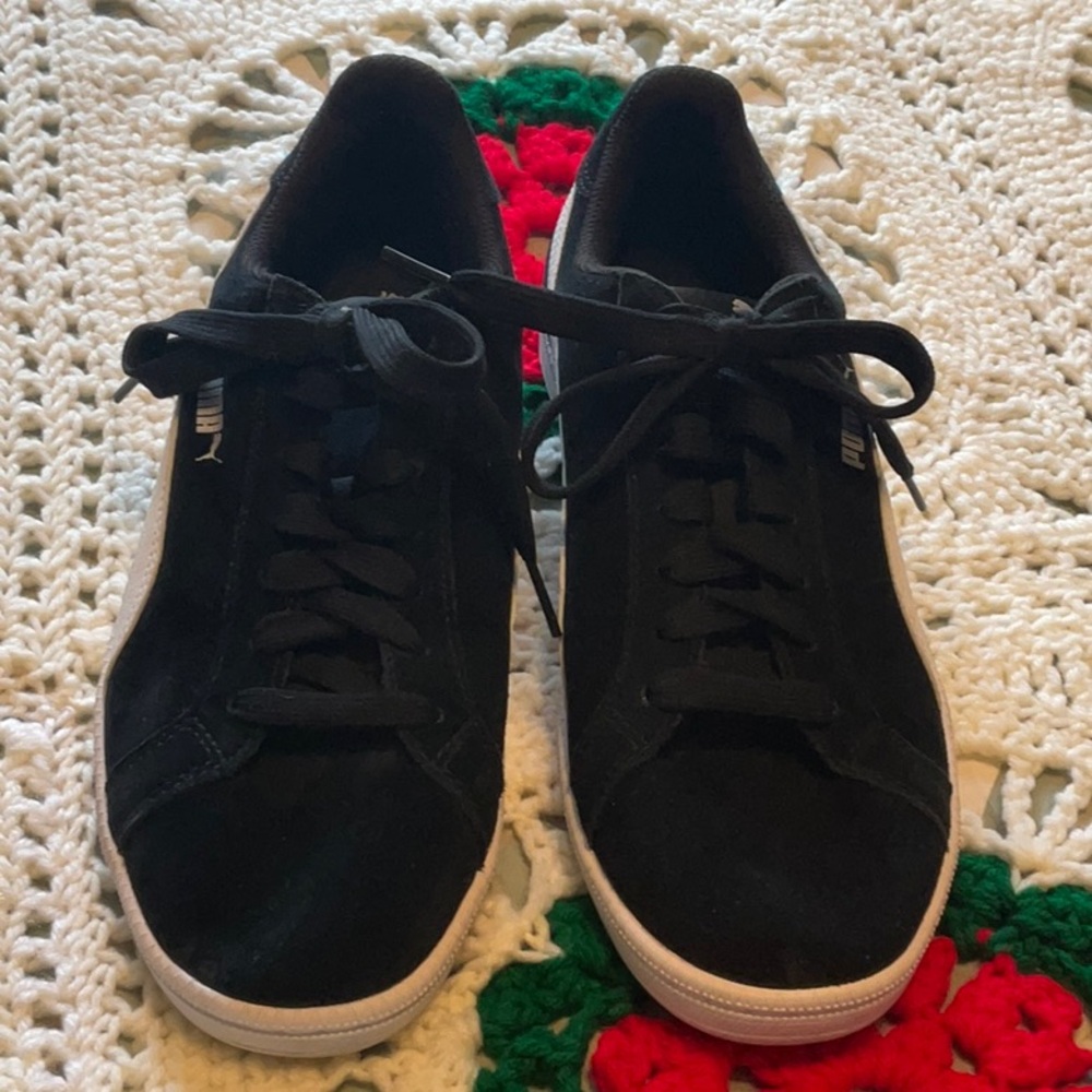 Puma Black SoftFoam+ Sneakers Men’s size 8. Worn once.